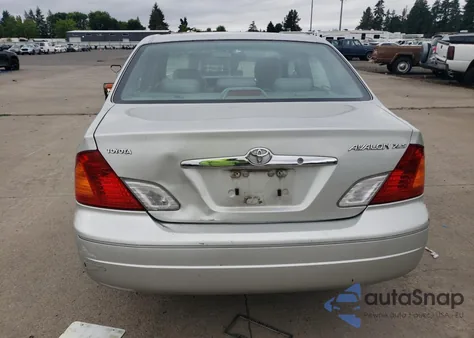 2000 Toyota Avalon Xl из США, поврежденный, VIN 4T1BF28B7YU020089